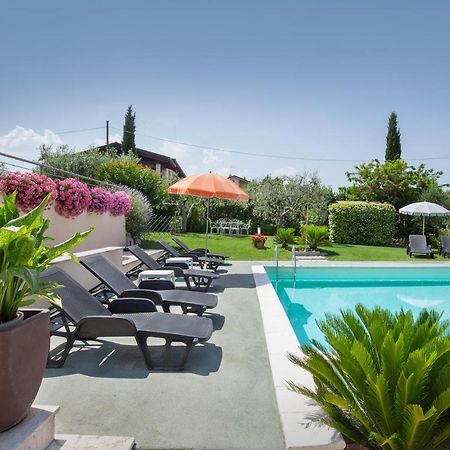 Villa Aurora-Holiday Home Apt 1 Бардолино Екстериор снимка