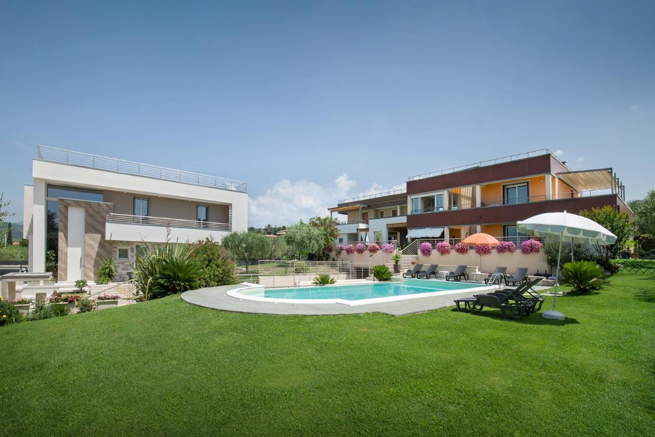 Villa Aurora-Holiday Home Apt 1 Бардолино Екстериор снимка