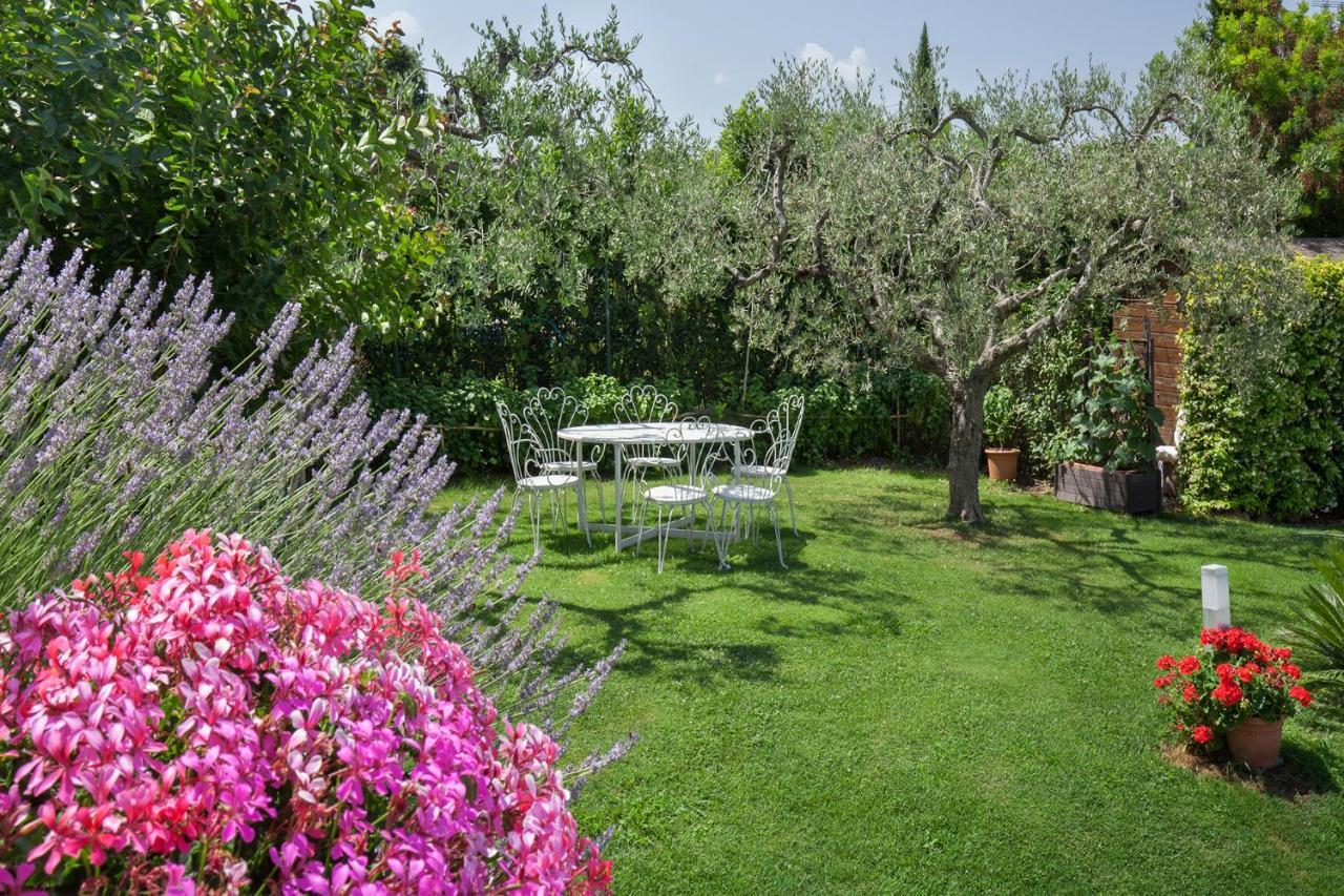 Villa Aurora-Holiday Home Apt 1 Бардолино Екстериор снимка
