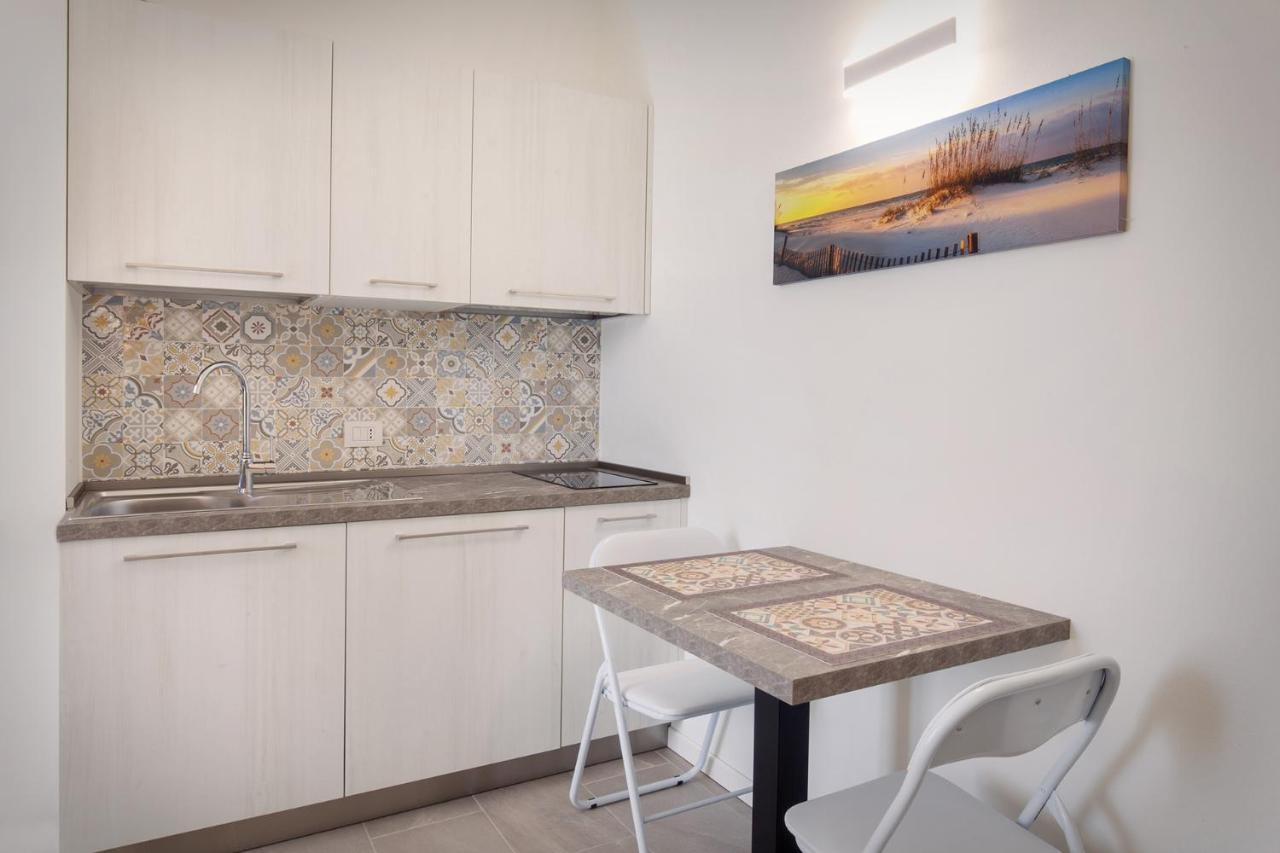 Villa Aurora-Holiday Home Apt 1 Бардолино Екстериор снимка