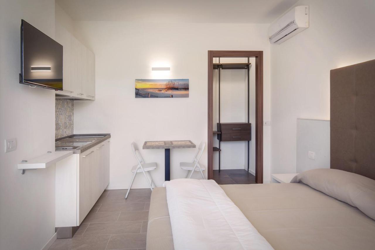 Villa Aurora-Holiday Home Apt 1 Бардолино Екстериор снимка